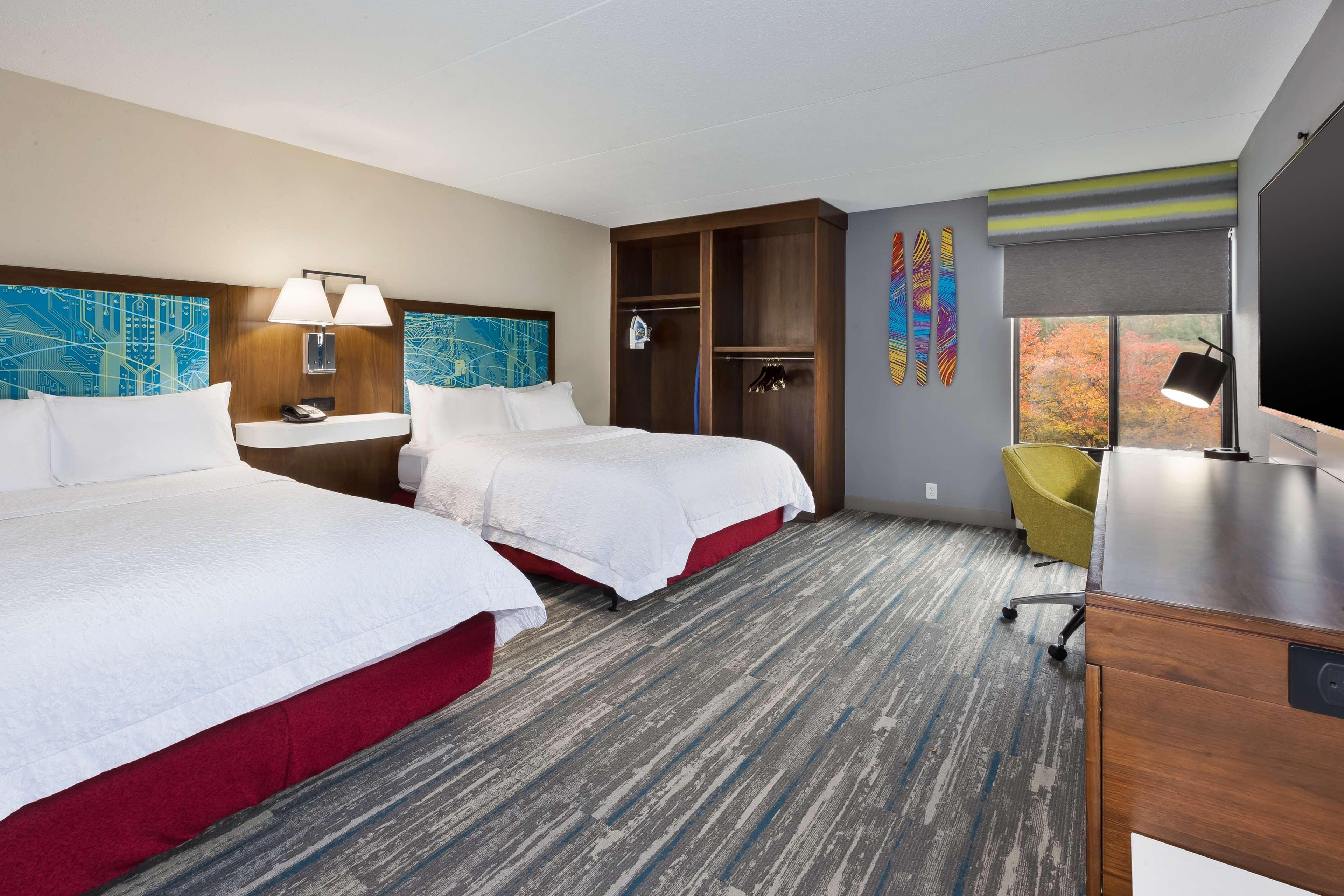 Hampton Inn Траверс-Сіті Екстер'єр фото