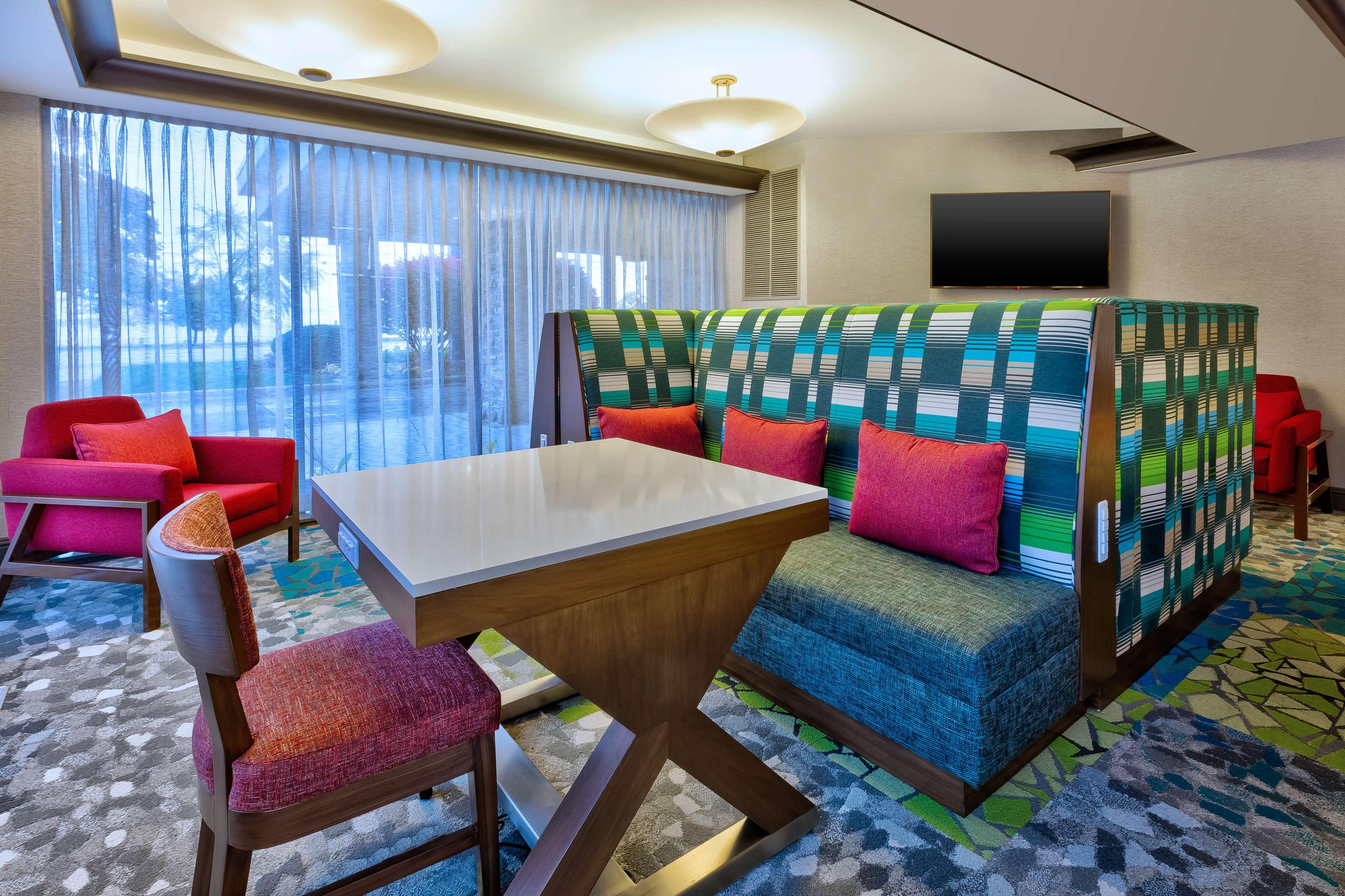 Hampton Inn Траверс-Сіті Екстер'єр фото