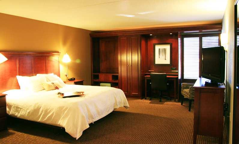 Hampton Inn Траверс-Сіті Екстер'єр фото